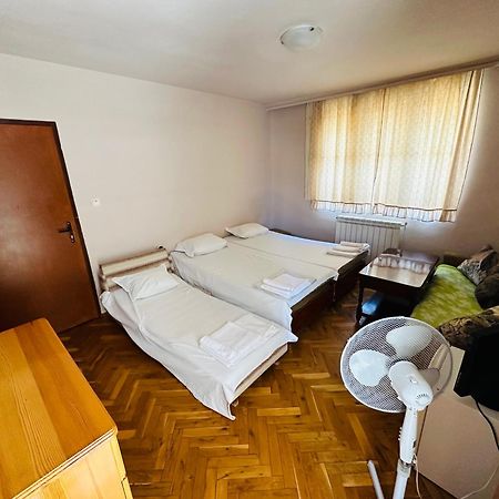 Несебър, Къща Със Стаи Под Наем Всяка Със Самостоятелна Баня, Тоалетна И Тераса Само На 400Метра От Двата Плажа В Несебър Exteriör bild